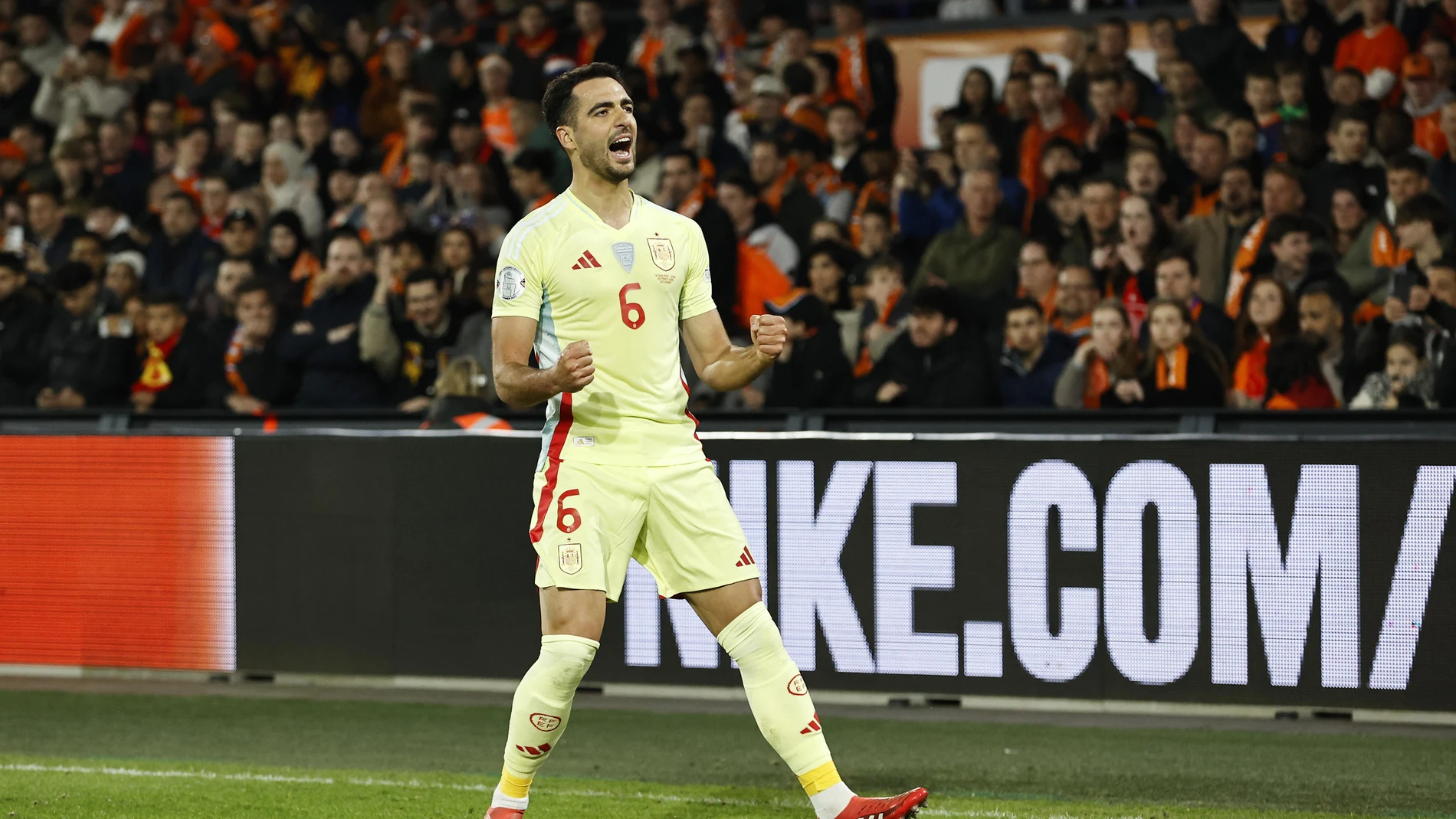 Rotterdam (Netherlands), 20/03/2025.- Mikel Merino of Spain celebrates scoring the 2-2 goal during the UEFA Nations League quarterfinal soccer match between the Netherlands and Spain, in Rotterdam, the Netherlands, 20 March 2025. (Países Bajos; Holanda, España) EFE/EPA/MAURICE VAN STEEN