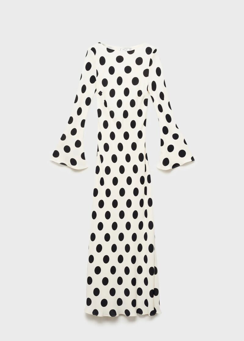 Vestido de lunares fluido.