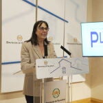 La diputada de Asistencia y Cooperación a Municipios, Myriam Martín, presenta el Plan V 