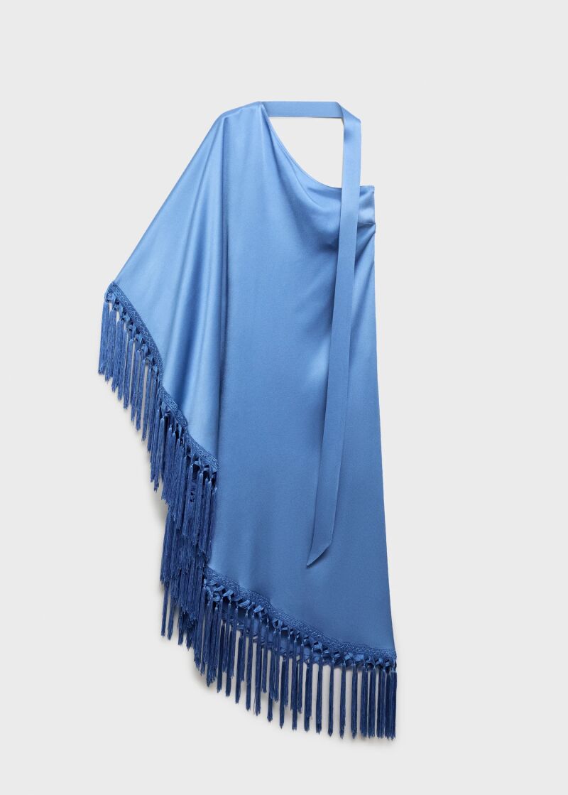 Vestido de flecos.