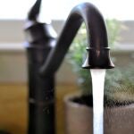 La Junta divulga cinco medidas para ahorrar agua en hogares, "aunque no haya sequía"