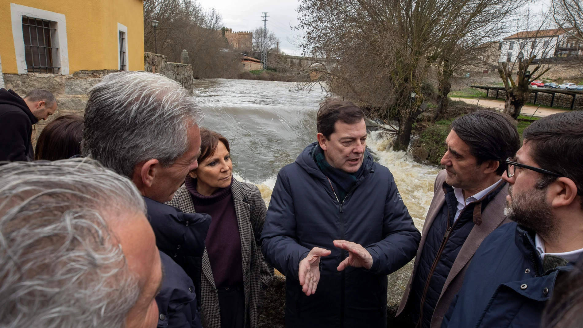 Mañueco visita las zonas afectadas junto a Suárez-Quiñones, Hernández, Sen y Sánchez Cabrera