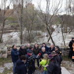 Visita a la zona del río Adaja, en Ávila, por parte del del delegado del Gobierno, Nicanor Sen, el alcalde de Ávila, Jesús Manuel Sánchez Cabrera, y del subdelegado del Gobierno, Fernando Galeano, entre otras autoridades.