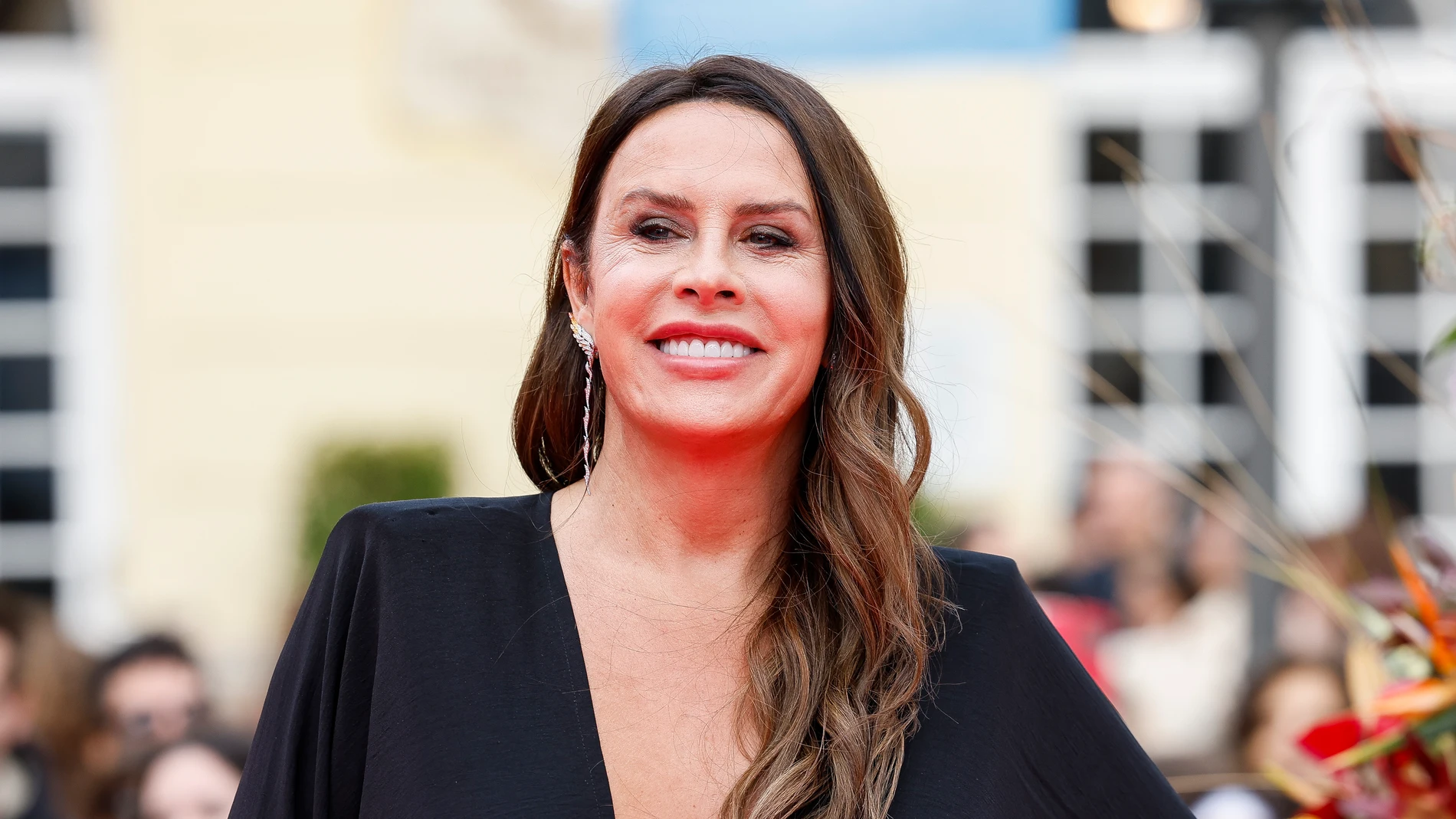 Karla Sofía Gascón en la alfombra roja de la gala de clausura del Festival de Málaga.