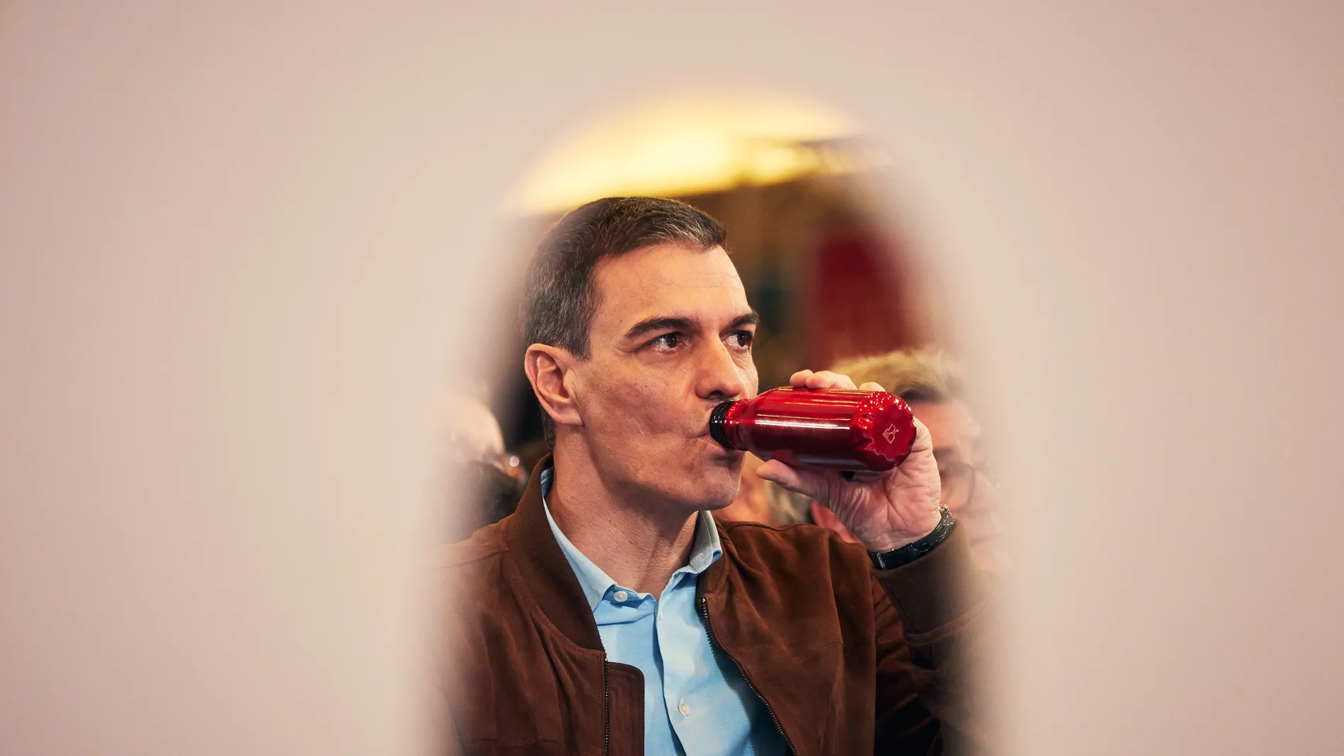 El secretario general del PSOE y presidente del Gobierno de España, Pedro Sánchez, durante el 13º Congreso del PSN, en el Palacio de Congresos Baluarte, a 22 de marzo de 2025, en Pamplona, Navarra (España). En el congreso, que dura todo el fin de semana, los socialistas debaten sobre su ponencia marco, un documento que reafirma su compromiso con el progreso de la comunidad foral. 22 MARZO 2025;PSN;CONGRESO;SOCIALISTAS;PRESIDENTE;CONGRESO REGIONAL Eduardo Sanz / Europa Press 22/03/2025