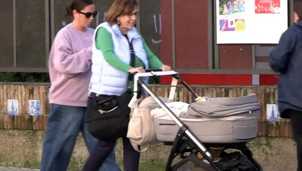Anabel Pantoja, arropada por su familia en Sevilla tras su última discusión con David Rodríguez