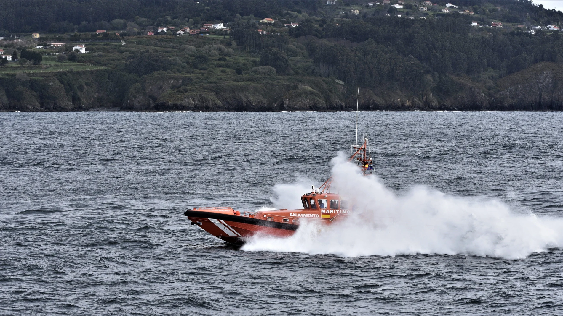 Embarcación Salvamento Marítimo. REMITIDA / HANDOUT por SALVAMENTO MARÍTIMO Fotografía remitida a medios de comunicación exclusivamente para ilustrar la noticia a la que hace referencia la imagen, y citando la procedencia de la imagen en la firma 25/03/2025