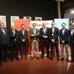 Foto de familia de la nueva Junta Directiva de Vitartis presidida por Santiago Miguel Casado