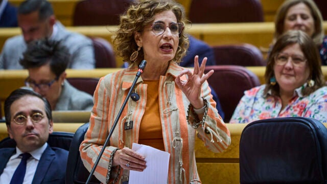 Sesión de control al gobierno en el Senado. Asisten al pleno los ministros, María Jesús Montero, Vicepresident