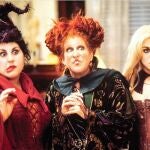 Kathy Najimy, Bette Midler y Sarah Jessica Parker en 'Hocus Pocus'