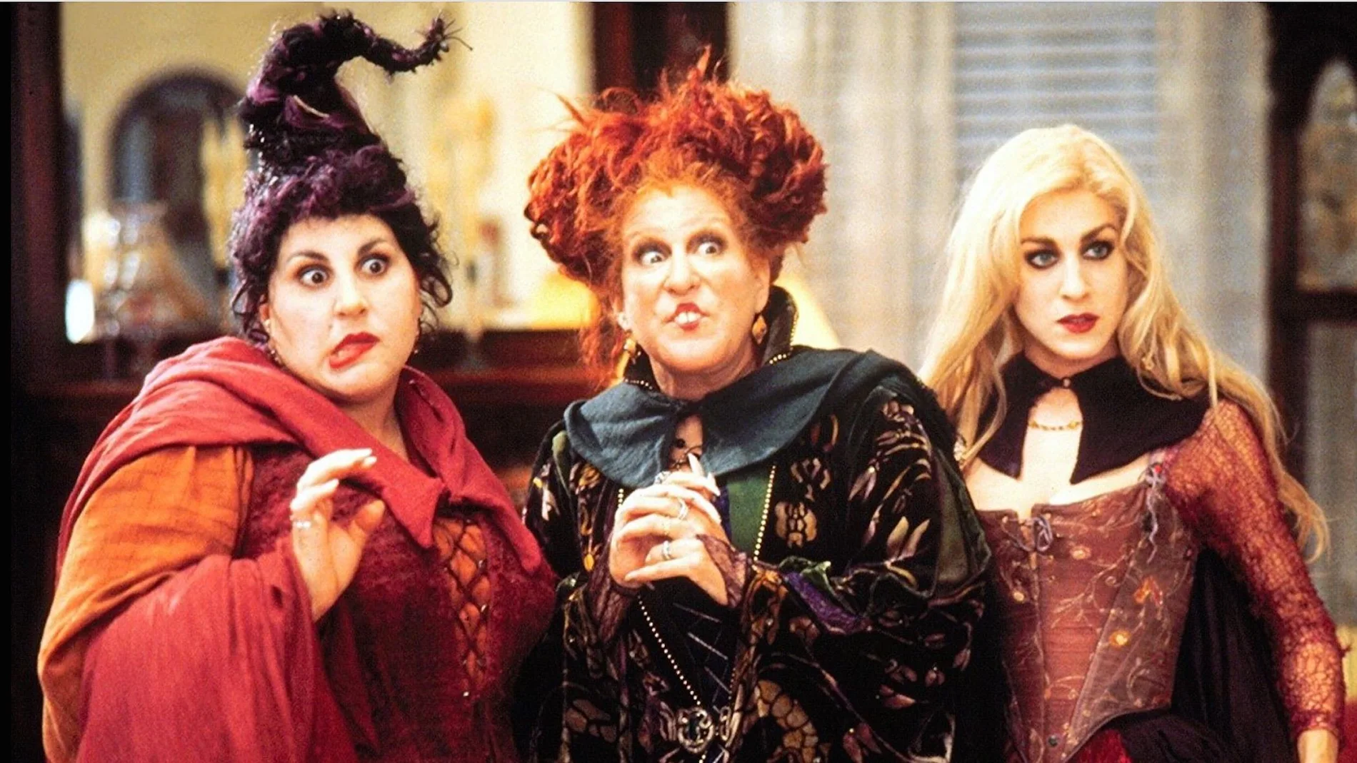 Kathy Najimy, Bette Midler y Sarah Jessica Parker en 'Hocus Pocus'