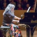 El concierto de la pianista Martha Argerich en el Maestranza se pospone