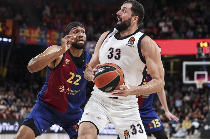 Nikola Mirotic, en un partido ante el Barça la temporada pasada