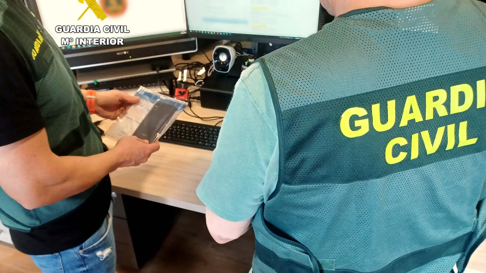 Rdo. Nota De Prensa Guardia Civil (Se Evita El Cobro De Una Extorsión Y Se Detiene A Los Presuntos Autores) REMITIDA / HANDOUT por Guardia Civil Fotografía remitida a medios de comunicación exclusivamente para ilustrar la noticia a la que hace referencia la imagen, y citando la procedencia de la imagen en la firma 24/03/2025