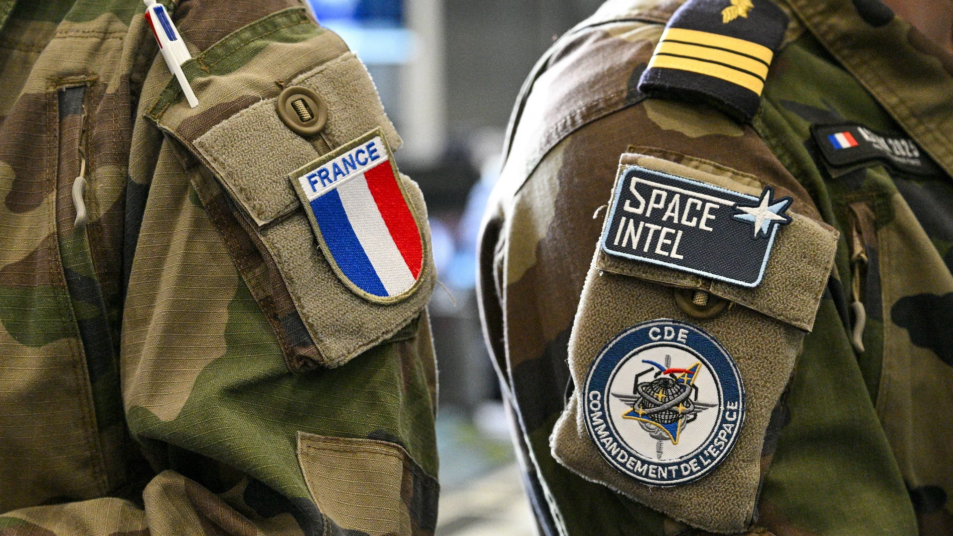 TOULOUSE (France), 26/03/2025.- French soldiers during the 5th edition of the French military space exercise AsterX 2025 at the National Center for Space Studies in Toulouse, France, 26 March 2025. Created in 2021, AsterX is a European exercise designed to train Space Command units at all levels for military space operations. This year, AsterX 2025 takes place from 17 to 28 March. (Francia) EFE/EPA/CAROLINE BLUMBERG