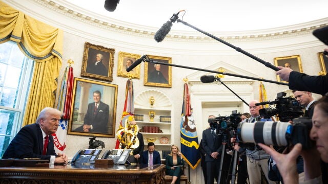 US President Donald Trump signs executive order on auto tariffs