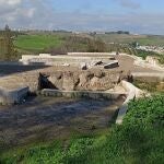 Así luce actualmente el yacimiento de El Carambolo, aún sellado en espera de su restauración