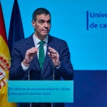 El presidente del Gobierno, Pedro Sánchez, da un discurso durante su asistencia a un acto de apoyo a la univer
