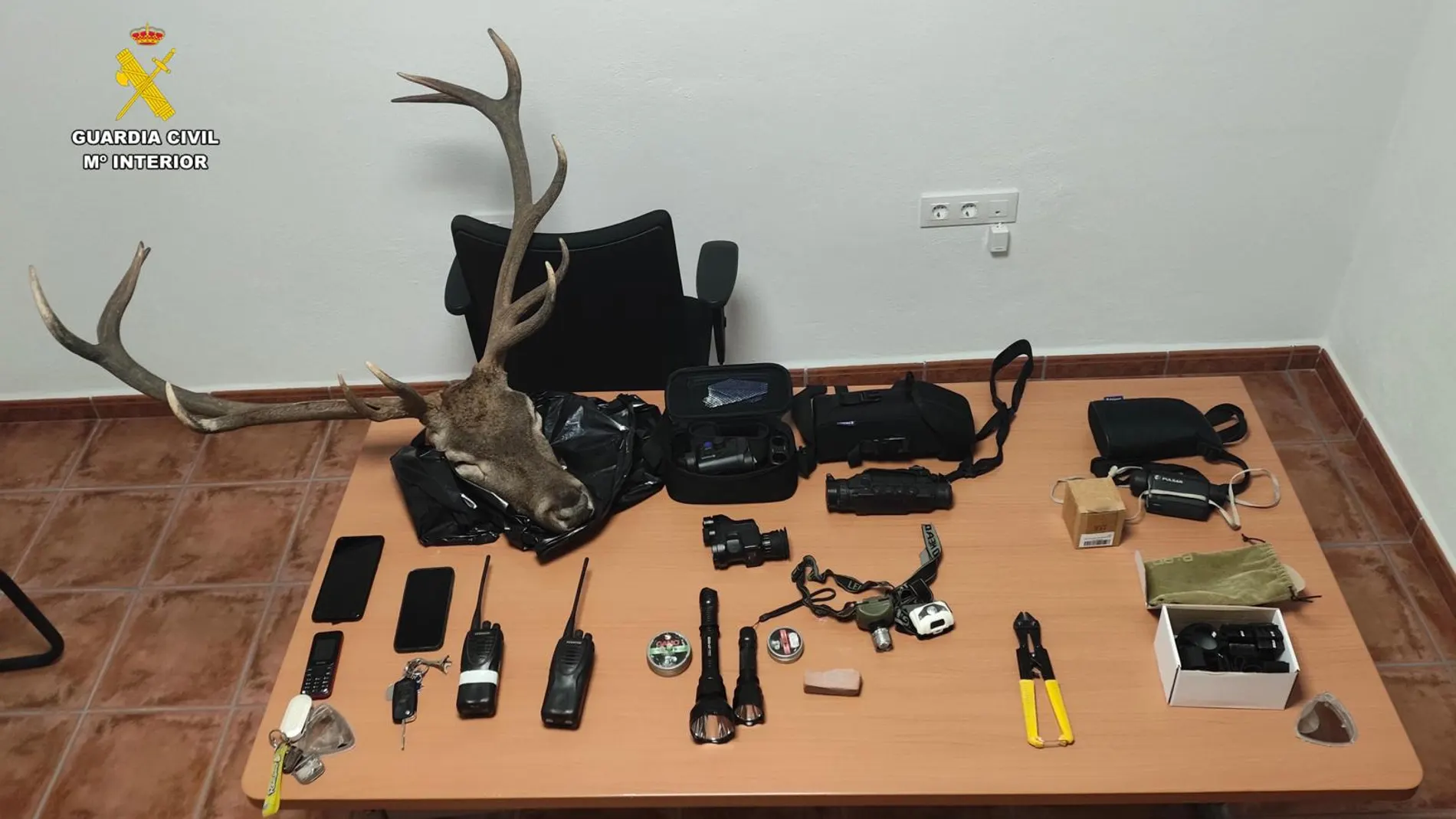 Material incautado en la operación