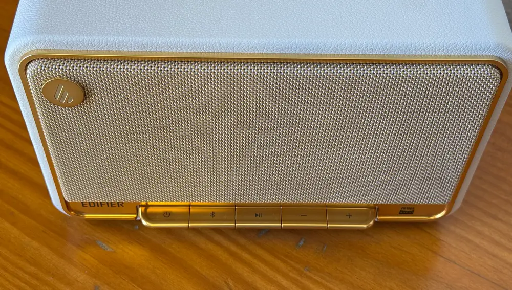 Edifier D32