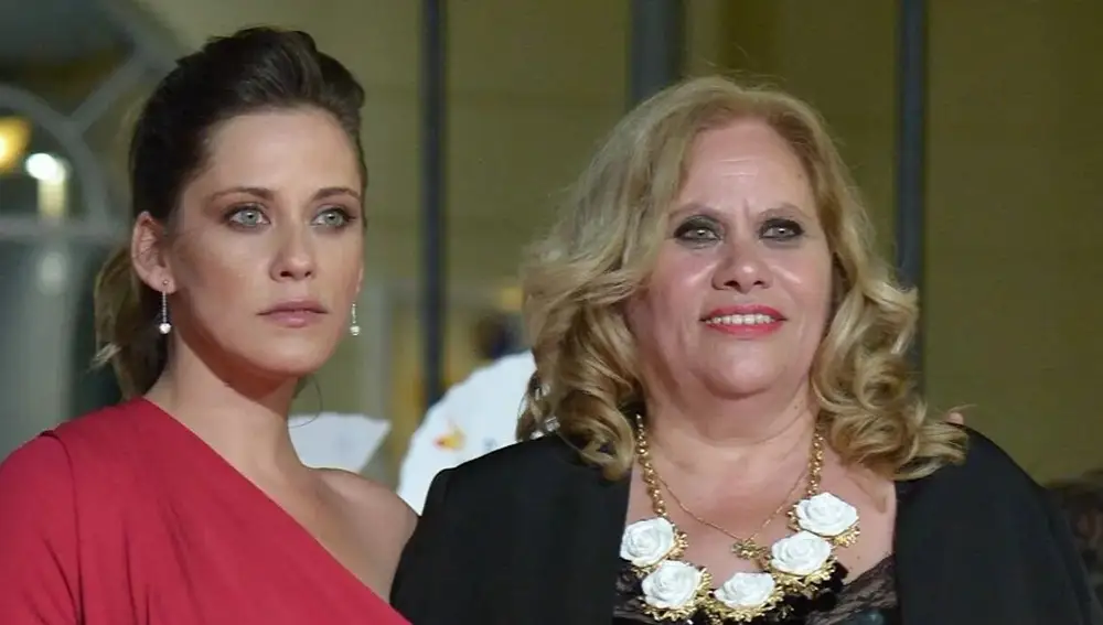 María León y Carmina Barrios