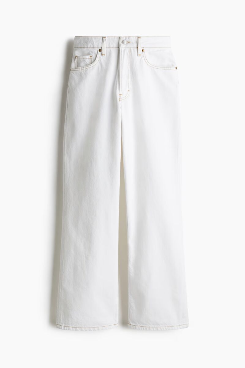 Straight regular jeans.
