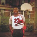 Michael Jordan, con las legendarias Air Jordan y el número 23