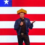Elon Musk durante un mitin en Green Bay, Wisconsin