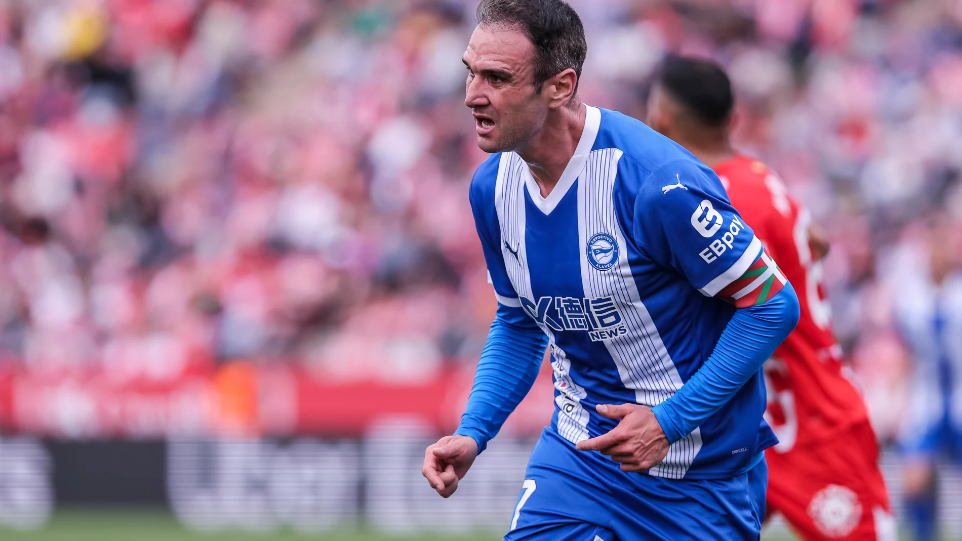Kike Garcia of Deportivo Alaves looks on during the Spanish league, La Liga EA Sports, football match played between Girona FC and Deportivo Alaves at Estadio de Montilivi on April 05, 2025 in Girona, Spain. AFP7 05/04/2025 ONLY FOR USE IN SPAIN