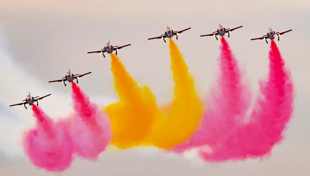La "Patrulla Águila" durante una de sus exhibiciones