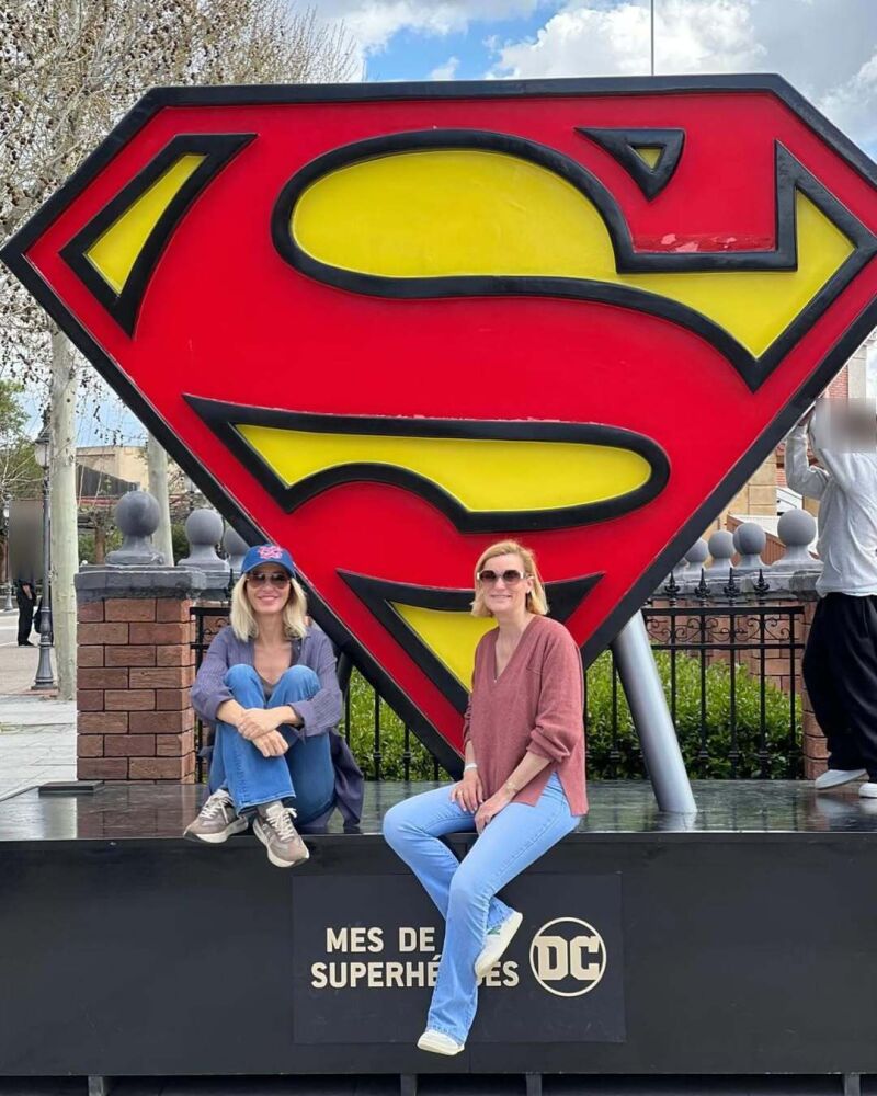 Susanna Griso con María Zurita en Parque Warner.
