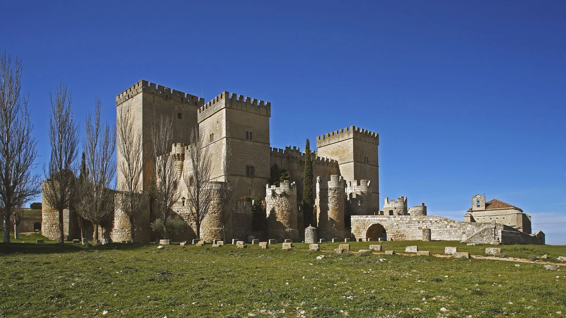 Castillo de la localidad palentina de Ampudia