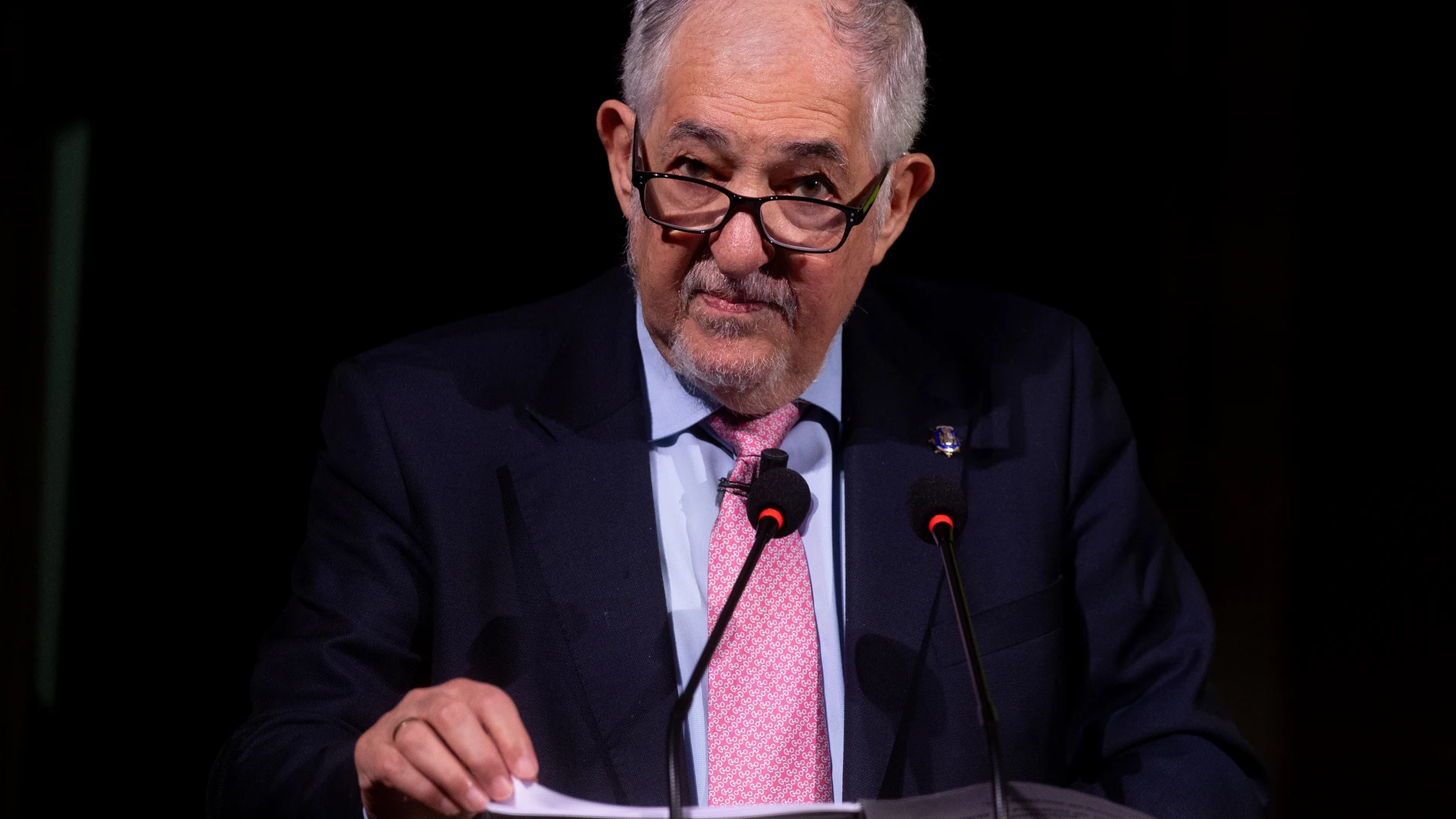 El presidente del Tribunal Constitucional, Cándido Conde-Pumpido, durante un desayuno, en el Ateneo de Madrid, a 7 de abril de 2025, en Madrid (España). El Ateneo de Madrid organiza los ‘Desayunos del Ateneo’ con el objetivo de crear un espacio de encuentro con líderes y personalidades relevantes de la sociedad, la cultura y la política españolas. 07 ABRIL 2025 Eduardo Parra / Europa Press 07/04/2025