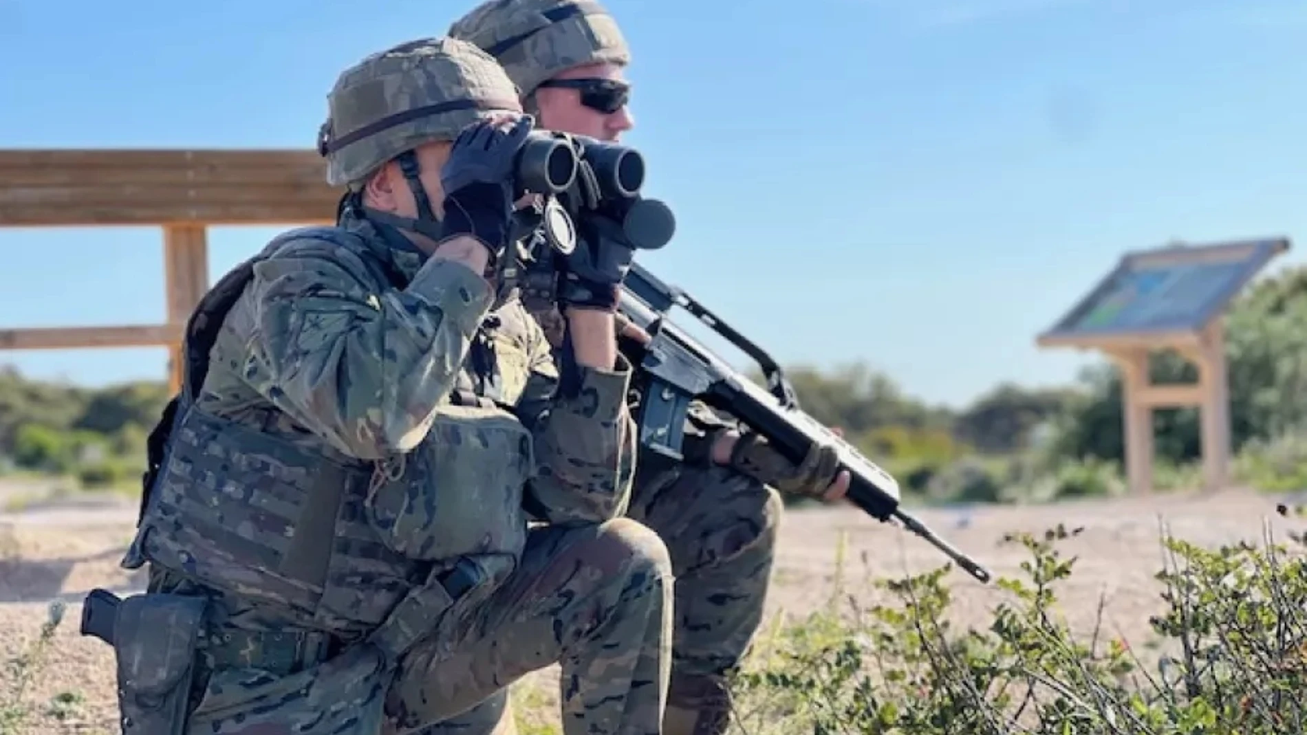 Dos soldados del Ejército de Tierra desplegados en Ceuta y Melilla