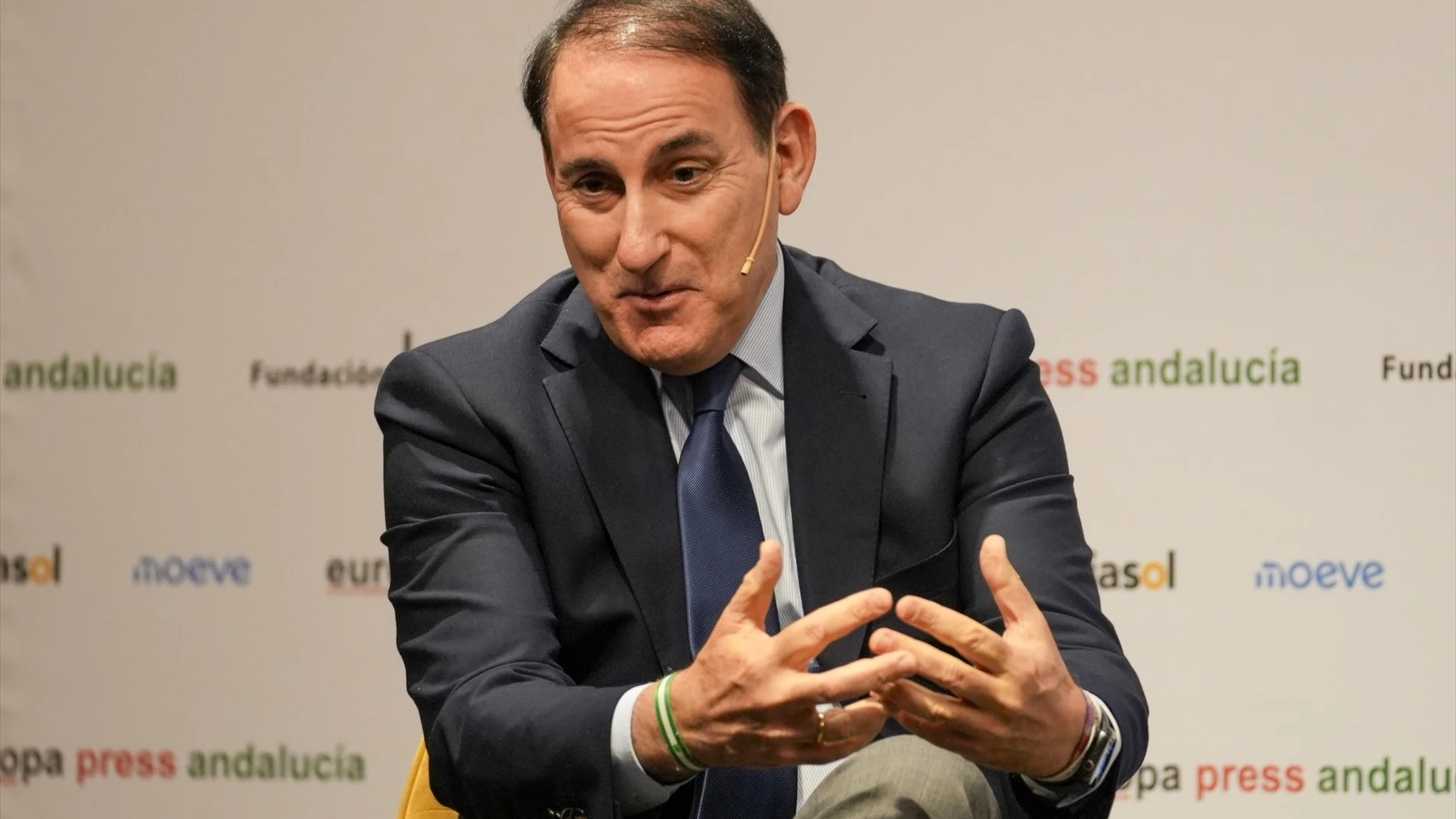 El presidente de la patronal andaluza tiene el encargo de mediar entre Garamendi y Cuerva para Cepyme