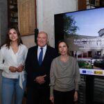 El alcalde Jesús Julio Carnero presenta el proyecto ‘Valladolid Centro de la Cultura del Vino’, junto a la concejala Blanca Jiménez y Ana Muñoz