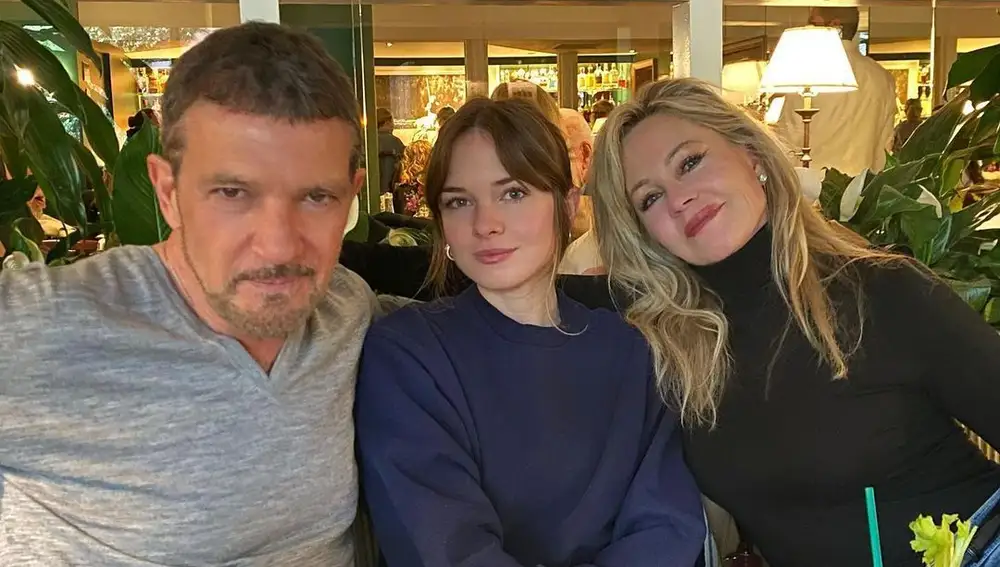 Antonio Banderas en compañía de su exmujer Melanie Griffith y la hija de ambos, Stella del Carmen