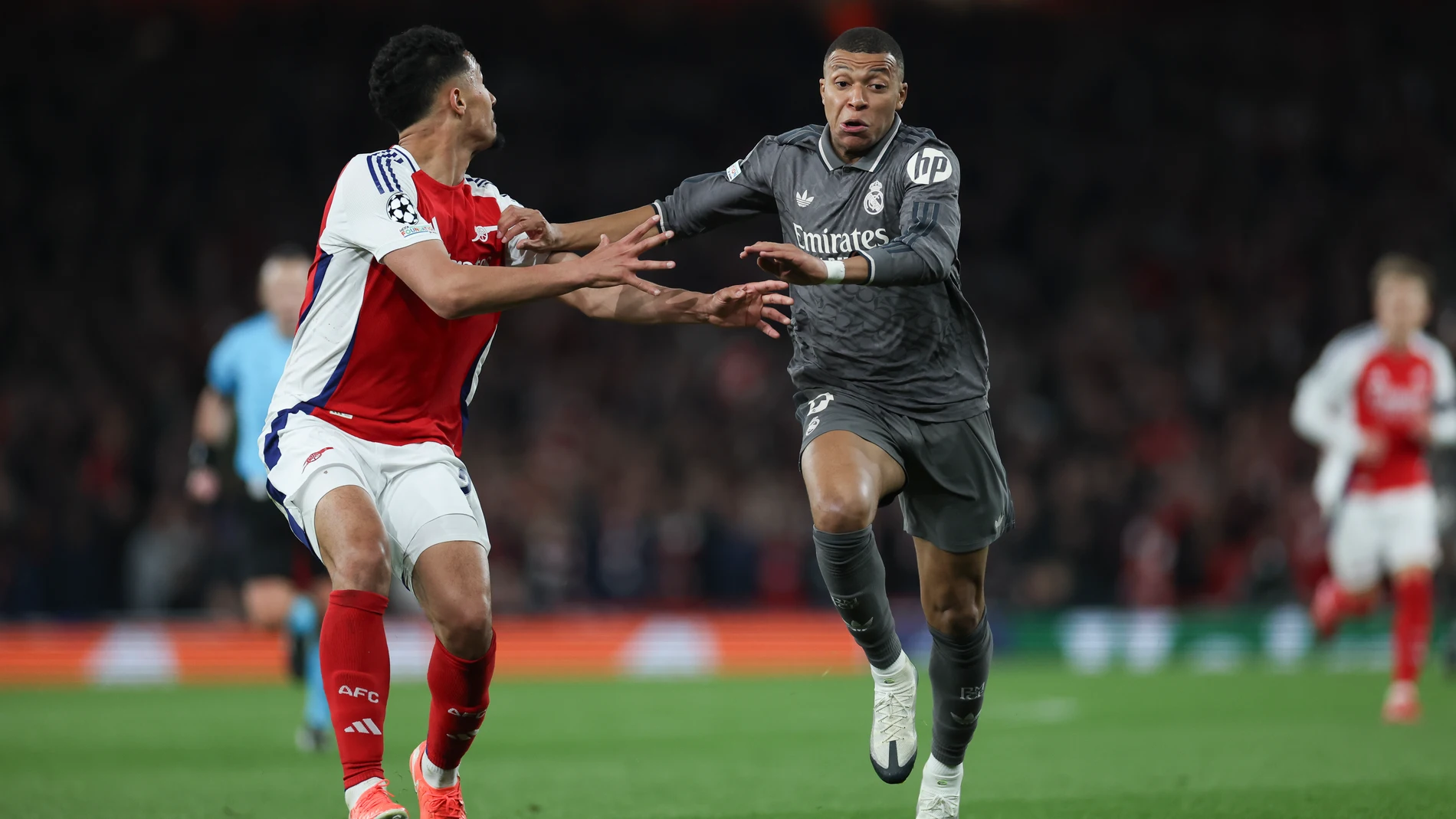 Kylian Mbappe of Real Madrid in action during the UEFA Champions League 2024/25 Quarter Final First Leg match between Arsenal FC and Real Madrid C.F. at Arsenal Stadium on April 08, 2025 in London, England.AFP7 08/04/2025 ONLY FOR USE IN SPAIN