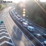 Un accidente en la AP-9 causa retenciones y un herido grave en Teo