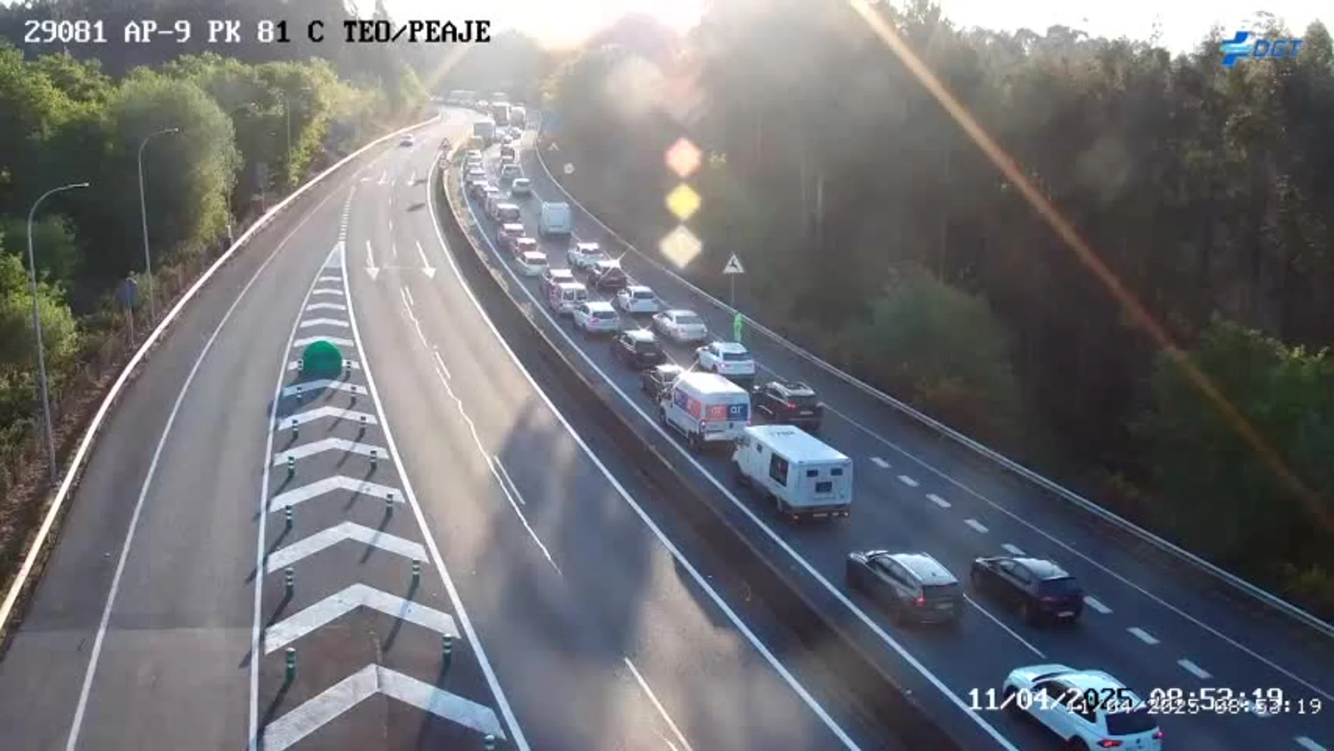 Un accidente en la AP-9 causa retenciones y un herido grave en Teo