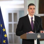 El presidente del Gobierno, Pedro Sánchez, ofrece una rueda de prensa desde Pekín tras reunirse con el presidente de China, Xi Jinping.