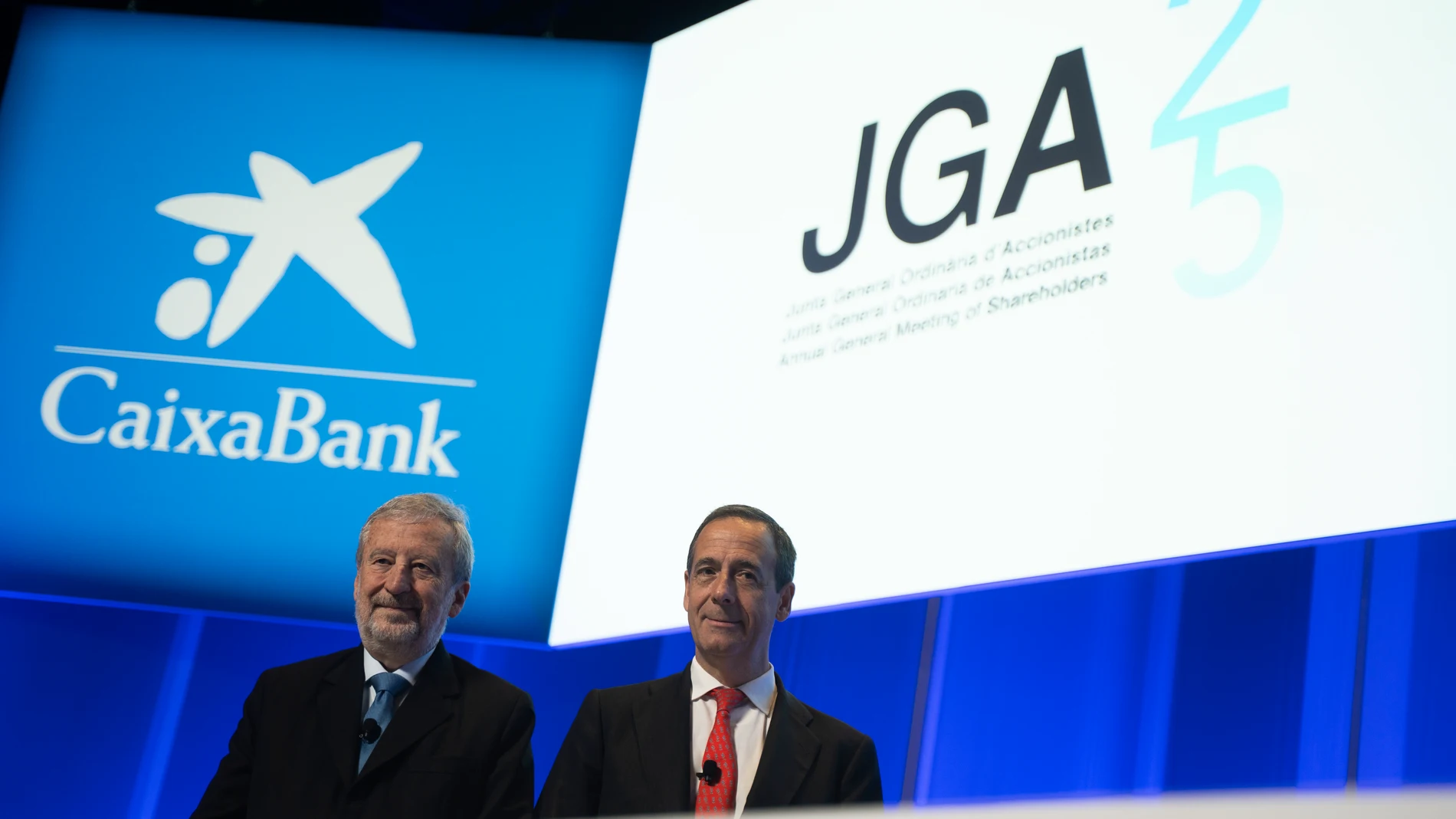 El presidente de Caixabank, Tomás Muniesa, durante la Junta General Ordinaria de Accionistas de Caixabank 2025, a 11 de abril de 2025, en Valencia, Comunidad Valenciana (España). Durante la junta, han recordado la DANA y han apoyado a los afectados por las fuertes inundaciones que sufrió la Comunidad Valenciana en octubre de 2024. 11 ABRIL 2025;ACCIONES;CAIXA;BANCO;LA CAIXA; Jorge Gil / Europa Press 11/04/2025