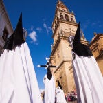 La Semana Santa es una de las fechas más importantes para los cristianos y una celebración muy famosa en España, con procesiones durante días en ciudades de cualquier parte del país