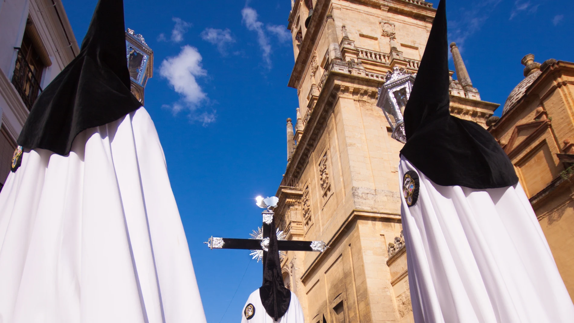 La Semana Santa es una de las fechas más importantes para los cristianos y una celebración muy famosa en España, con procesiones durante días en ciudades de cualquier parte del país