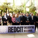 La ministra Sara Aagesen junto al alcalde de Ponferrada, Marco Morala, y el resto de los representantes de las entidades locales