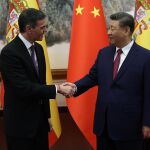 MADRID.-Almeida critica que Sánchez "se lance unilateralmente a ser el salvador del mundo" cuando se necesita "más Europa"