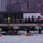 Helicopter crashes into Hudson River near Jersey City, New Jersey