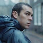 Mario Casas en una escena de "Muy lejos"