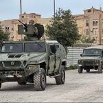 Un subgrupo táctico del grupo de Regulares de Melilla Nº 52 realizando actividades de reconocimiento del terreno.