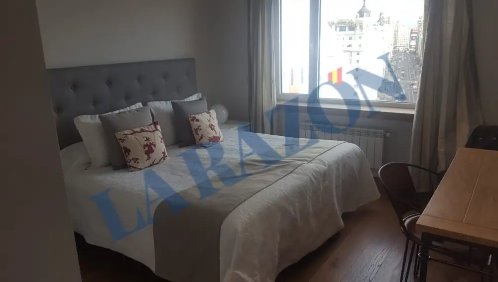 Dormitorio del piso de Jesica en Plaza de España